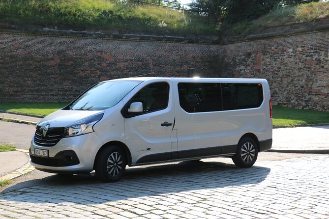 Prague Airport Transfers, Praga Aeropuerto Traslados, ESPAŇOL-ENG - Key highlights at a glance
