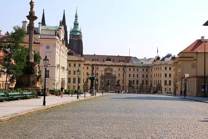 Prague Airport Transfers, Praga Aeropuerto Traslados, ESPAŇOL-ENG - Pickup in Prague and How the Mobile Ticket Works