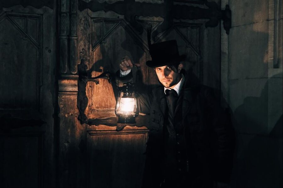 Prague: Alchemy & Mysteries Bridge and Castle Evening Tour - Rules that keep the vibe respectful, and what to pack