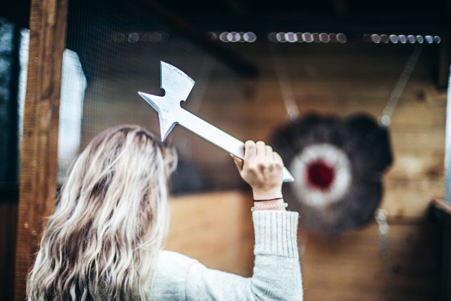 Prague: Axe Throwing Experience with Barbecue and Beer - A Note on the Provider