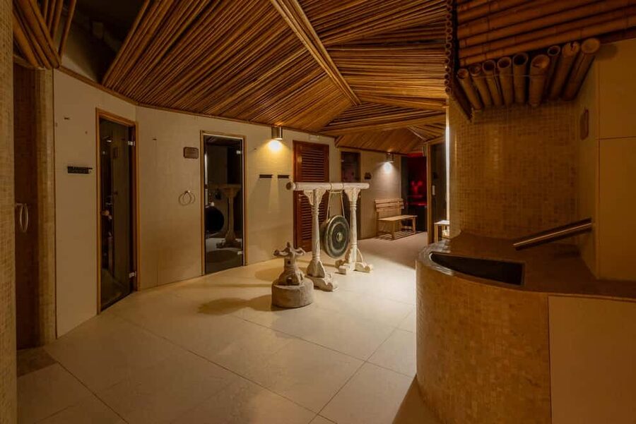 Prague: Beer Spa and Wellness - The 1-hour experience flow: check-in, settling, then the beer bath
