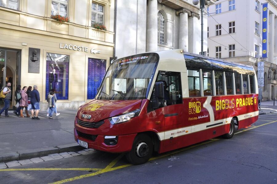 Prague: Big Bus Hop-on Hop-off, Castle Tour and River Cruise - Logistics that can make or break your day
