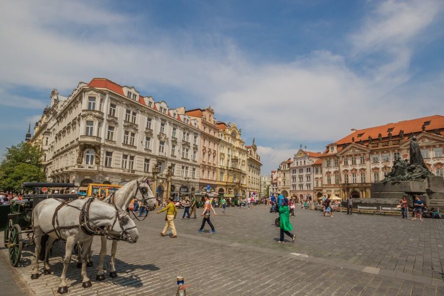 Prague: Big Bus Hop-on Hop-off, Castle Tour and River Cruise - Who should book this, and who might not love it