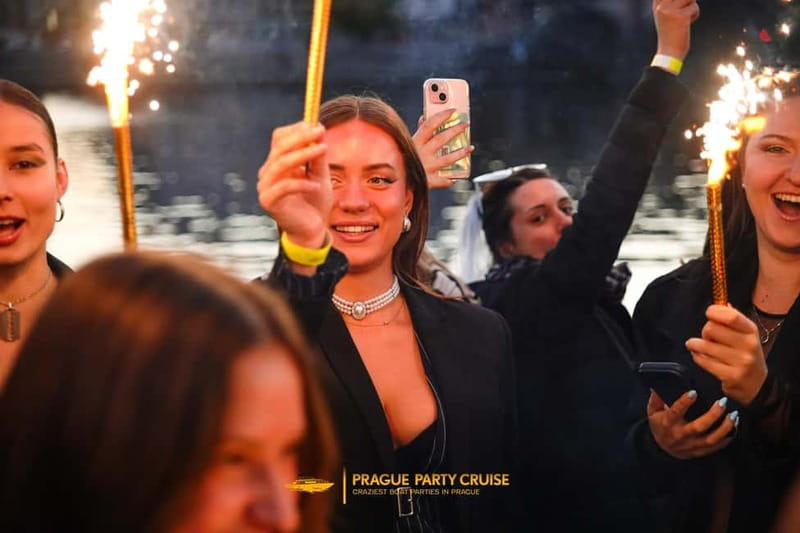 Prague : Boat Party with Afterparty at EPIC - Who should book this Prague boat party with Epic afterparty?