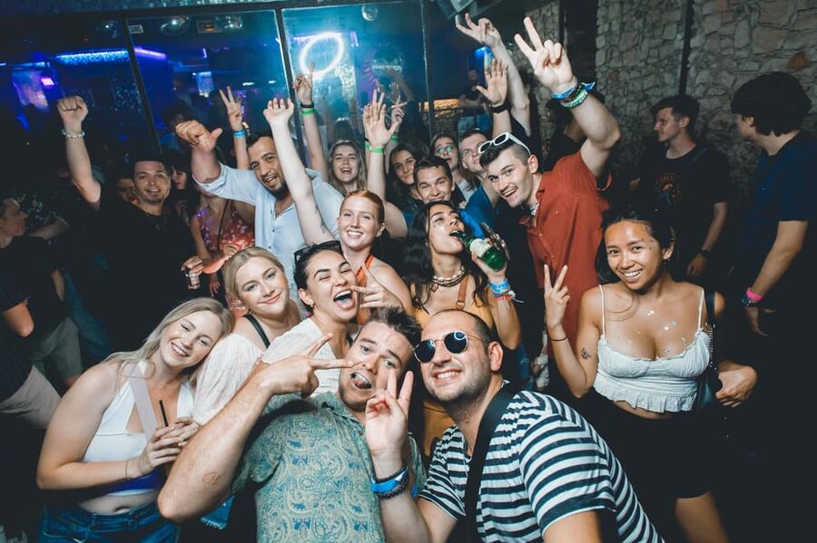Prague: Boat Party with Unlimited Drinks & After Party Entry - Practical tips for a smoother night in Prague