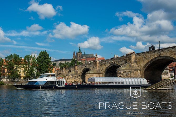 Prague Boats 2-hour Lunch Cruise - Live Music, Table Comfort, and the Crowd Reality