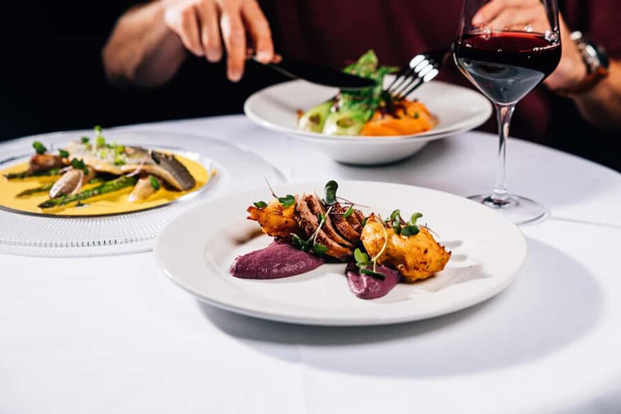 Prague:Breathtaking Cabaret Show with 4-Course Dinner Option - Who This Cabaret Show Is Perfect For