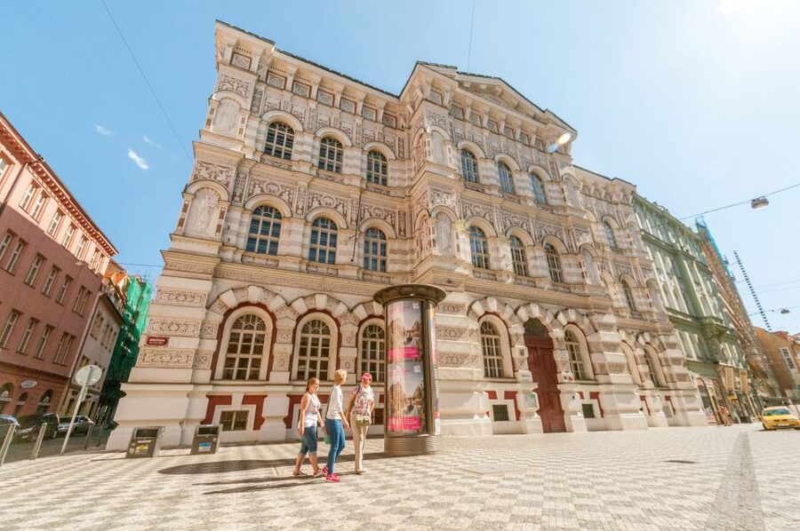 Prague: Brewery Tour with Unlimited Tastings - Timing, transportation, and what to wear for a 3-hour route