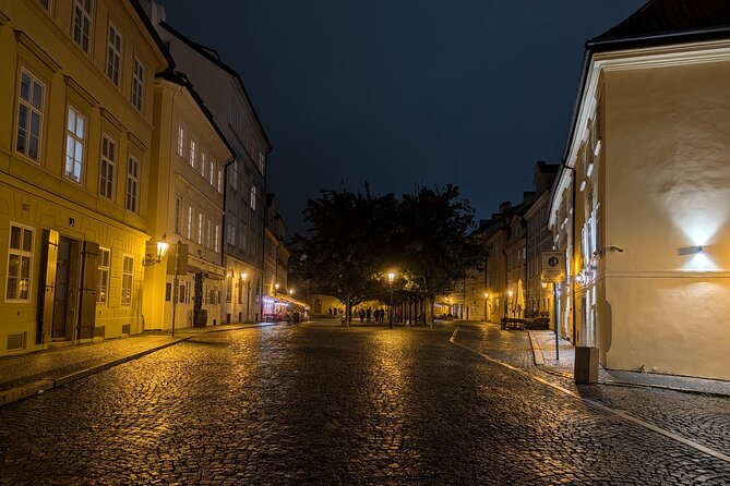 Prague by Night A Scenic Walk from Petrin Hill to Old Town - Old Town architecture stops: House with the Golden Well and House of Ross
