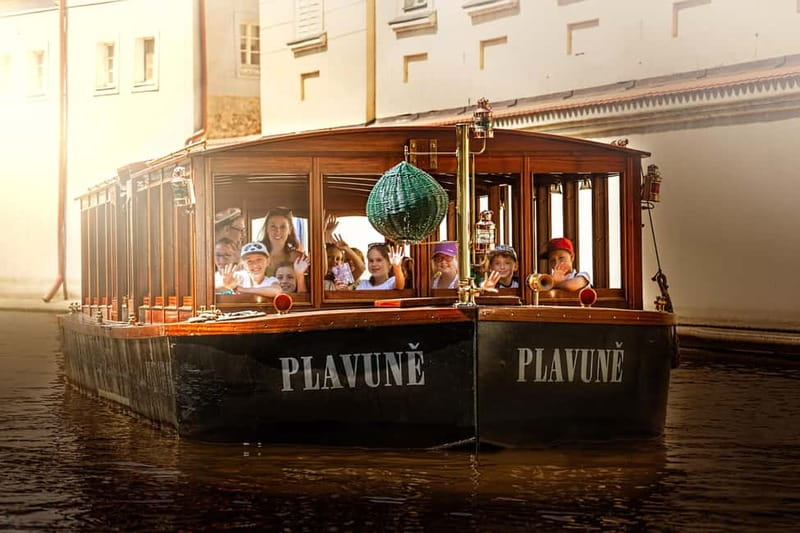 Prague: Canal Cruise Around Charles Bridge - Meeting at Charles Bridge Museum, Then Boarding From the Right Side