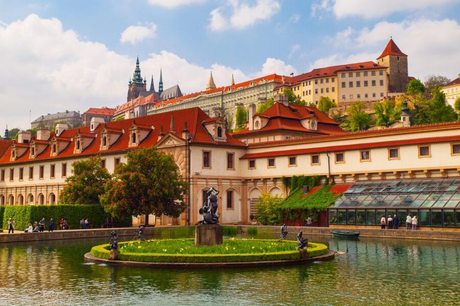 Prague Castle & Castle District: 2-Hour Guided Tour - St. Vitus Cathedral and St. George’s Basilica: what to notice on the outside