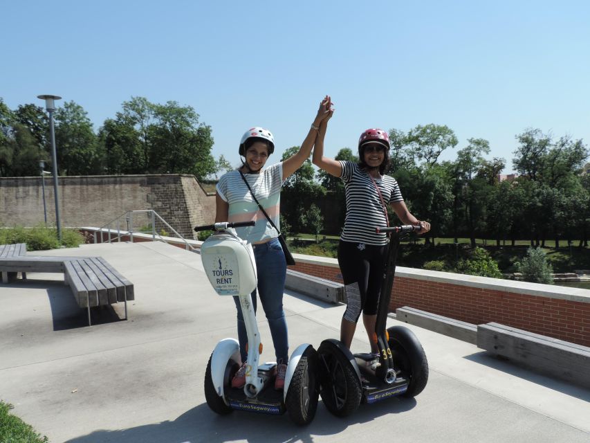 Prague: Castle District Segway Tour - From Czech artist sculptures to Old Střešovice, Prague’s quieter side