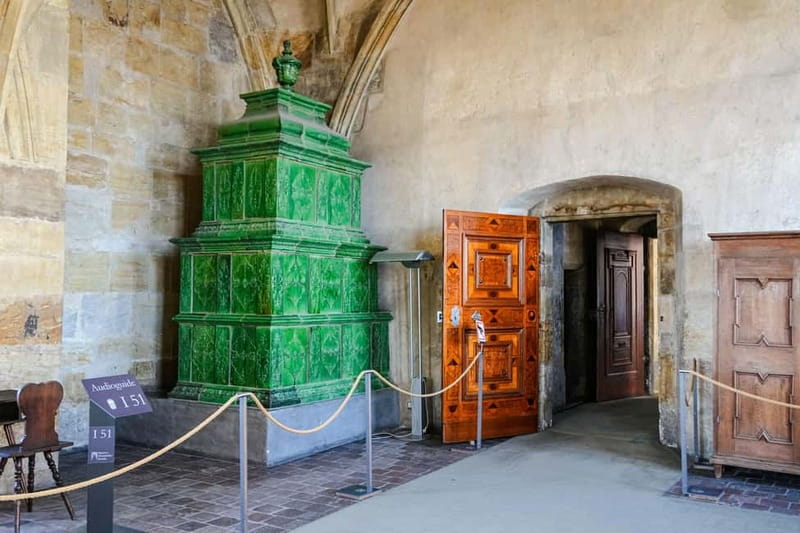 Prague Castle Interiors: Small-Group Tour with Local Guide - Old Royal Palace Interiors: How 30 Minutes Can Still Make Sense