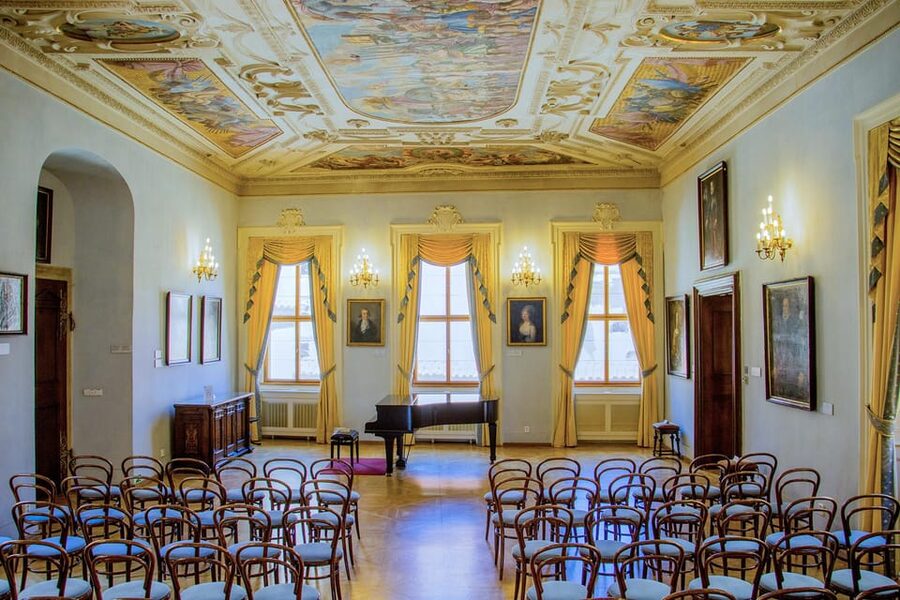 Prague Castle: Midday Classical Concert at Lobkowicz Palace - The concert program, from Bach and Mozart to Dvořák and Smetana