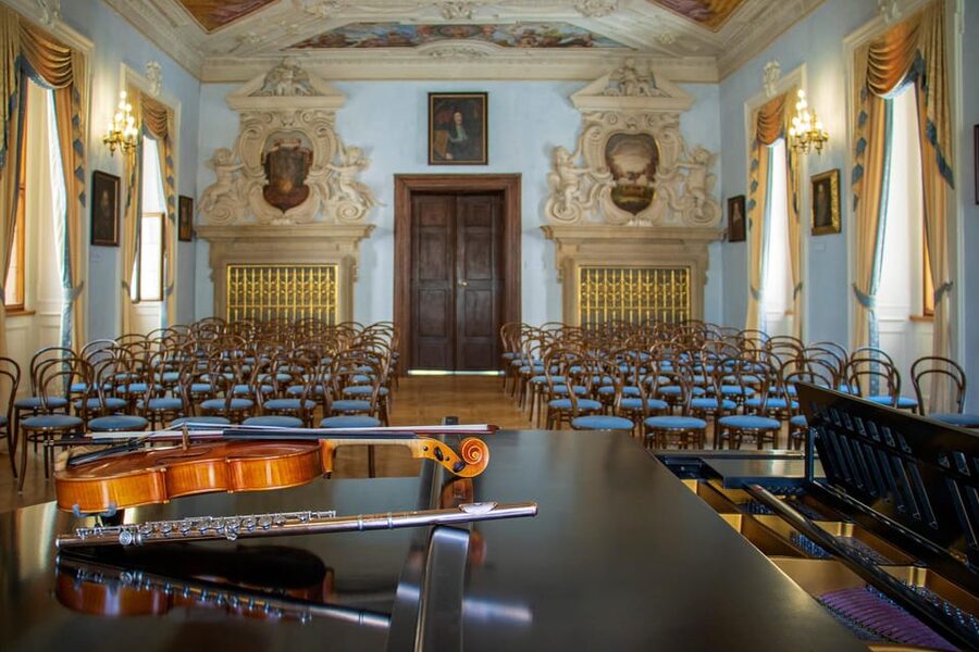 Prague Castle: Midday Classical Concert at Lobkowicz Palace - Should you book this Lobkowicz Palace midday concert?