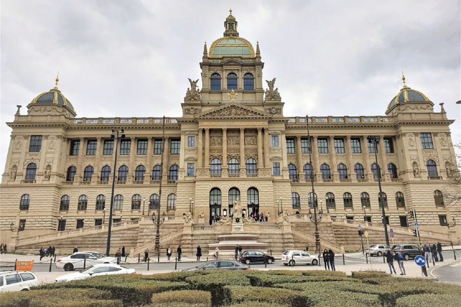 Prague: Castle, National Museum & Town Hall Tickets & Audio - Small gotchas to know before you go