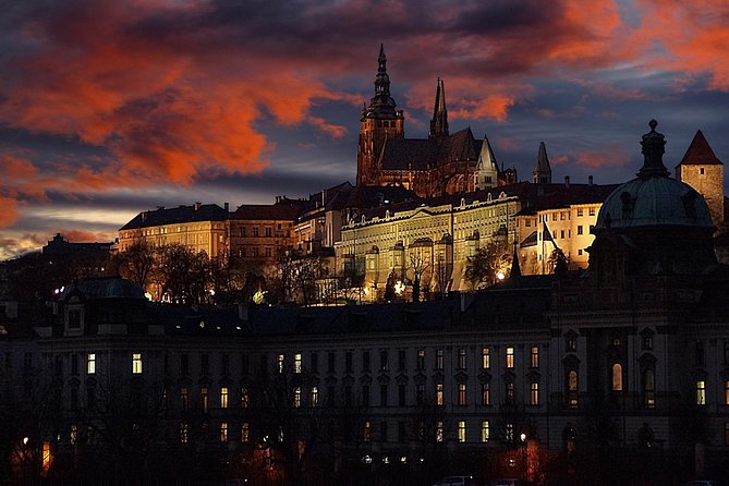 Prague Castle: Private fairytale walking tour - Key points at a glance