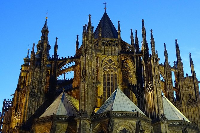 Prague Castle: Private fairytale walking tour - The 3-hour Prague Castle walk, what you can expect