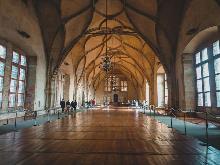 Prague Castle, St. Vitus Cathedral, Royal Palace, St. George's Basilica - Meeting at Pražský hrad: the easiest start point