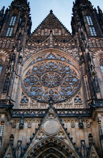 Prague Castle, St. Vitus Cathedral, Royal Palace, St. George's Basilica - Royal Palace: crown jewel replicas and the Third Defenestration