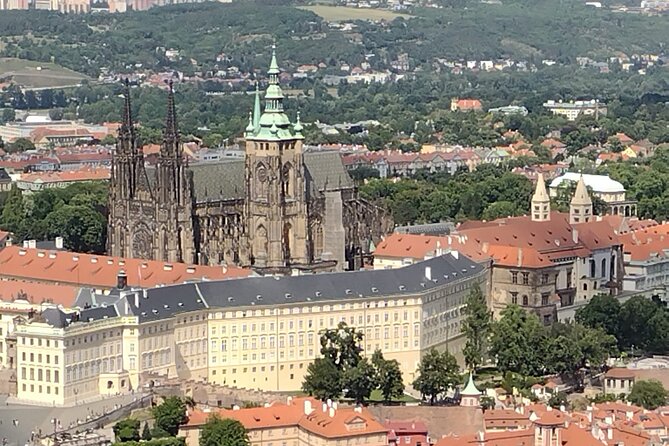 Prague Castle Tour - Prague Castle complex and St. Vitus Cathedral, without ticket stress