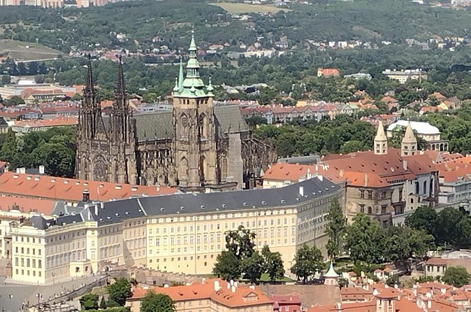 Prague Castle Tour - Lesser Quarter, Hradčany, and the “how it all connects” feeling