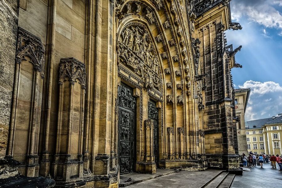 Prague Castle Tour With Tickets - Church of the Infant Jesus of Prague: A Strong Ending Point