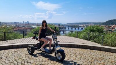 Castle Viewpoints & Charles Bridge Trike Tour