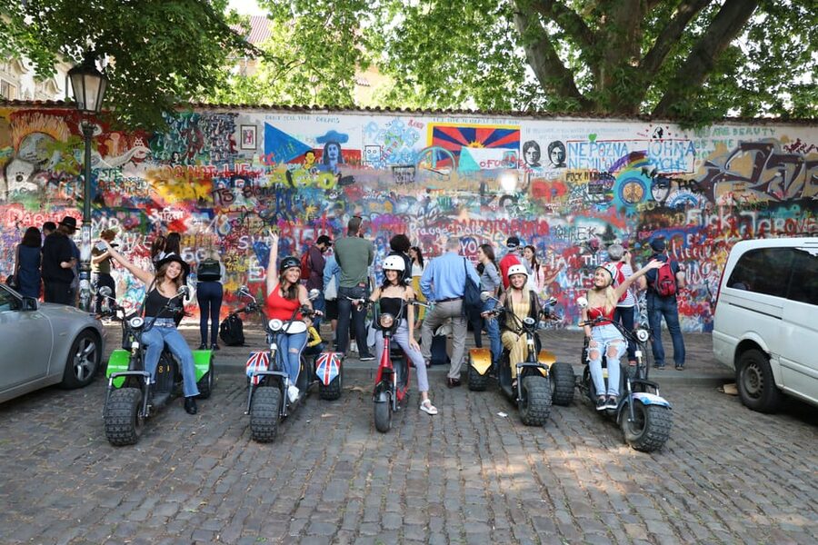 Prague: Castle Viewpoints & Charles Bridge Trike Tour - Letná Park viewpoint and the Prague Giant Metronome break