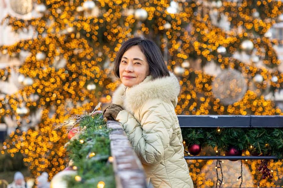 Prague: Christmas/Easter Markets Tour with Photoshoot - Old Town Square First, Then the Christmas Markets Light Up