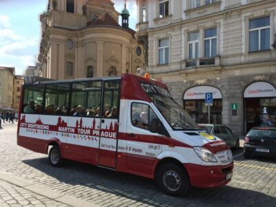 Prague City: 1-Hour Orientation Tour by Bus
