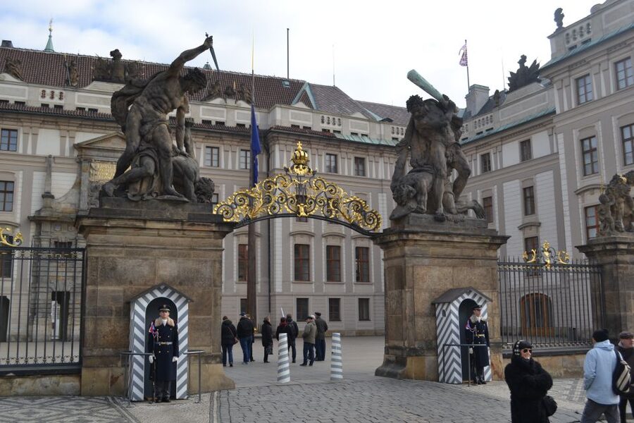 Prague City: 1-Hour Orientation Tour by Bus - Lesser Town (Malá Strana) and Baroque Prague: the ride that changes the mood