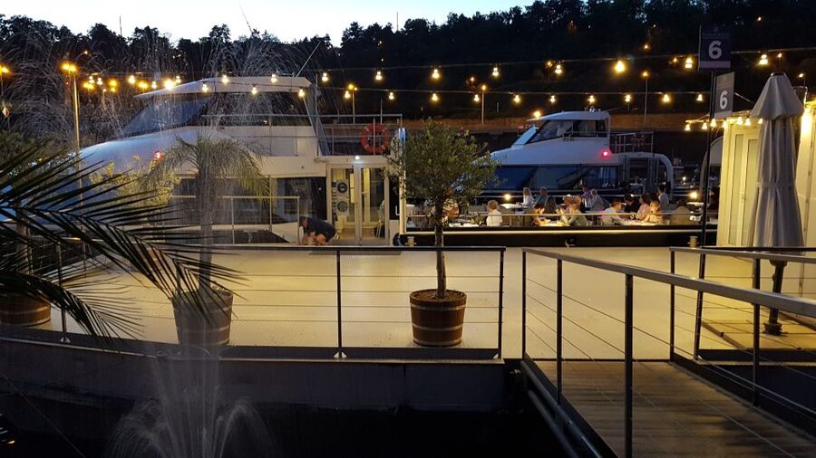 Prague: City Tour and Dinner Cruise with Hotel Pickup - Vltava Dinner Cruise Highlights That Make This Night Tour Worth It