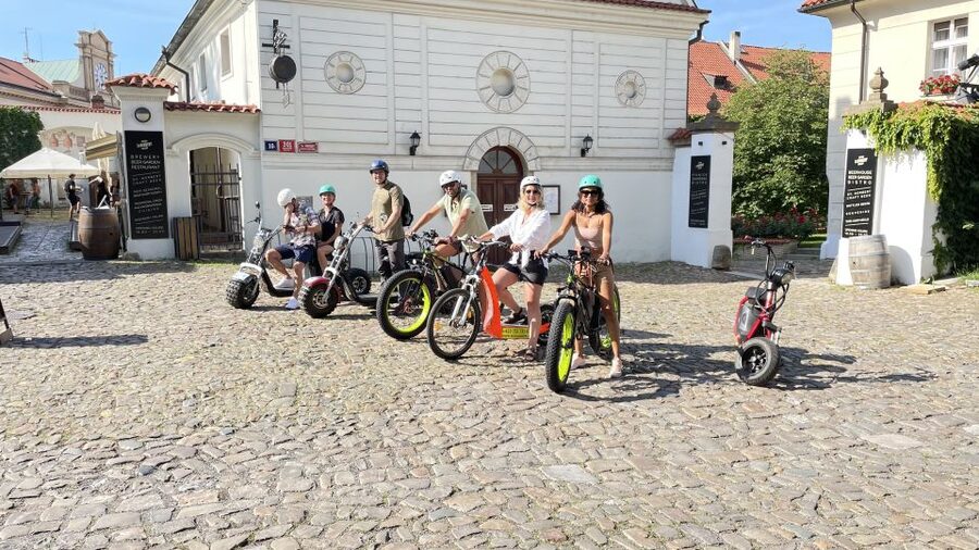 Prague: City Viewpoints Tour by Electric Fat Bike - Rudolfinum to Mánesův most: how the route sets you up