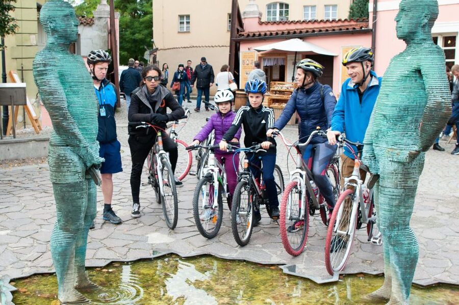 Prague: Classic City Bike Tour - Kampa Island and the giant babies break