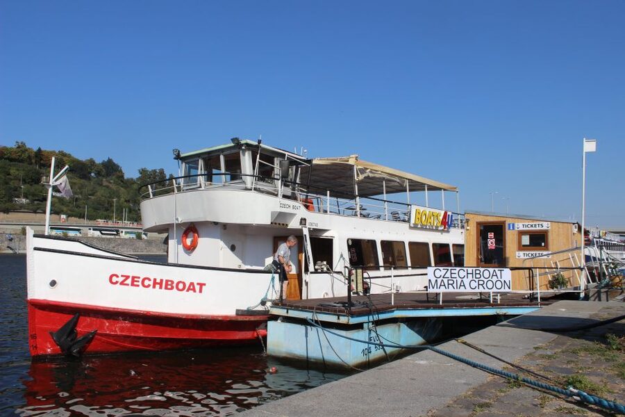 Prague Cruise: 1-Hour on the River Vltava - Who This 1-Hour Cruise Is Best For