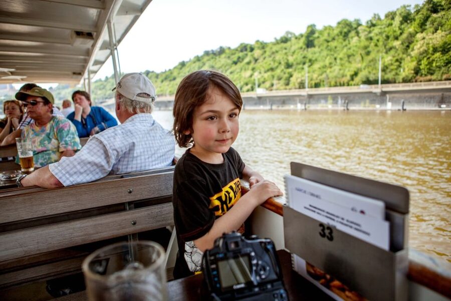 Prague Cruise: 1-Hour on the River Vltava - Potential Downsides and Planning Tips