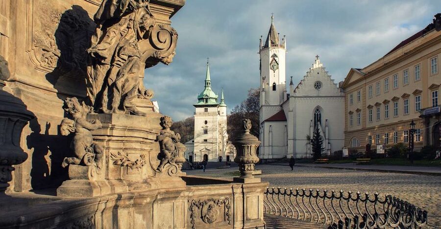Prague: Day Trip to Teplice, the Royal Spa City - Your day is structured for walking, with an audio guide safety net