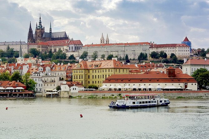 Prague DeLuxe Tour: Views, Hidden Gems, Tastings & River Cruise - Tram ride “like a local”: why it matters on a Castle day