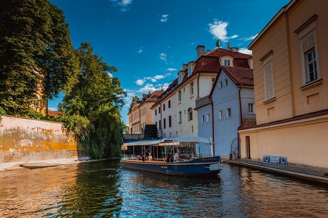 Prague Devil's Channel Cruise on Vltava River with Commentary - The 50-minute plan: what to expect on the water
