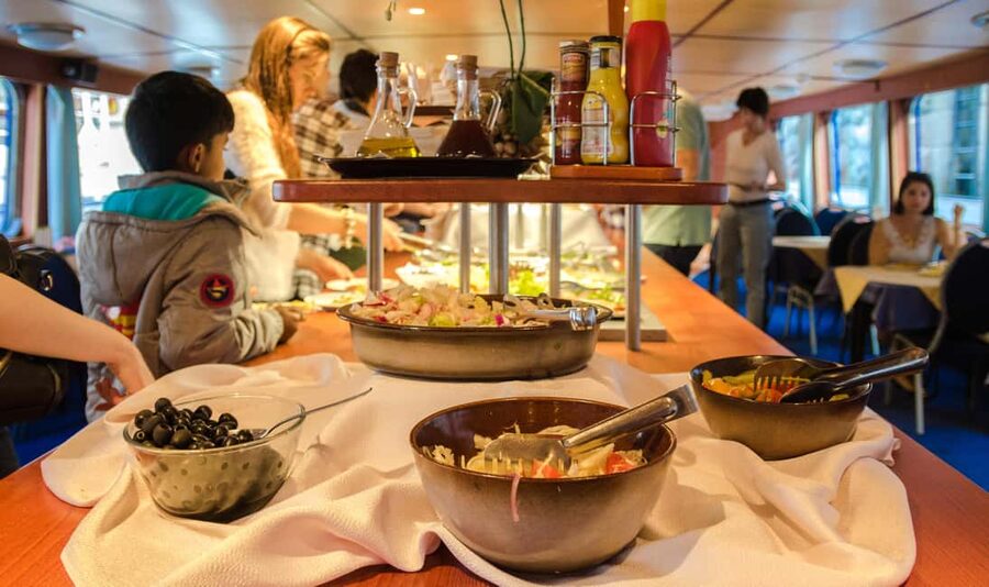 Prague: Dinner Cruise with Hotel Pickup and Drop-off - The 3-hour upstream cruise: Prague’s most famous sights after dark