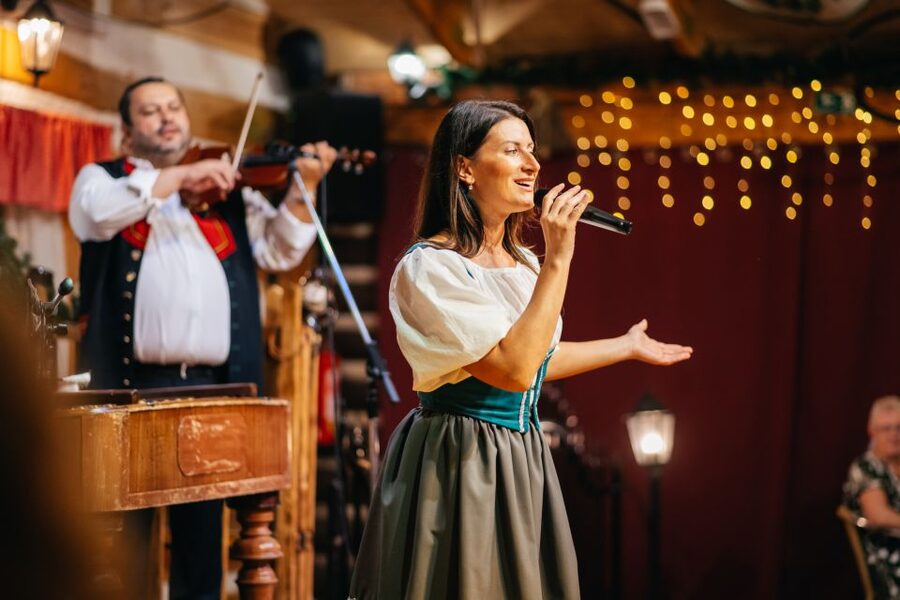 Prague: Dinner with Folk Show and Open Bar - Key highlights worth planning for