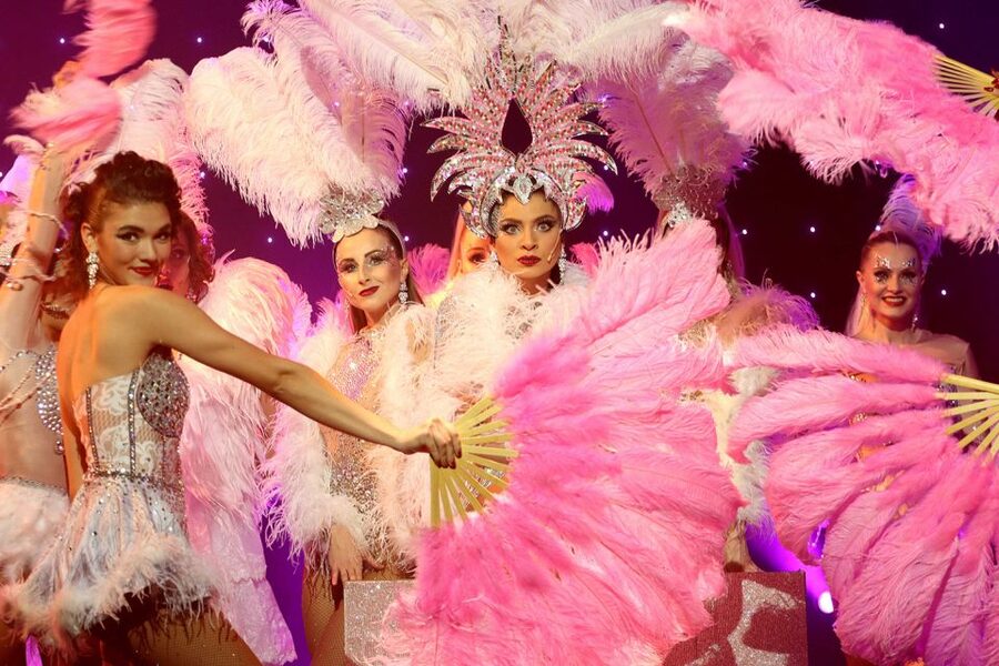 Prague: Evening Czech Cabaret Show at the Hybernia Theater - Forty artists, thousands of rhinestones: why the costumes matter