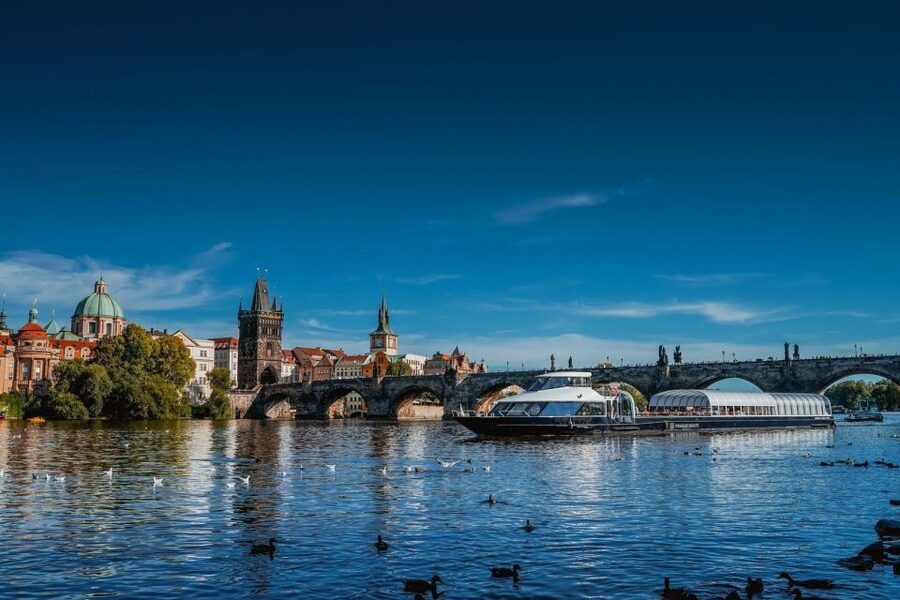 Prague: Evening Vltava River Eco Cruise with Prosecco - Getting To Pier 4 Without Making It Complicated