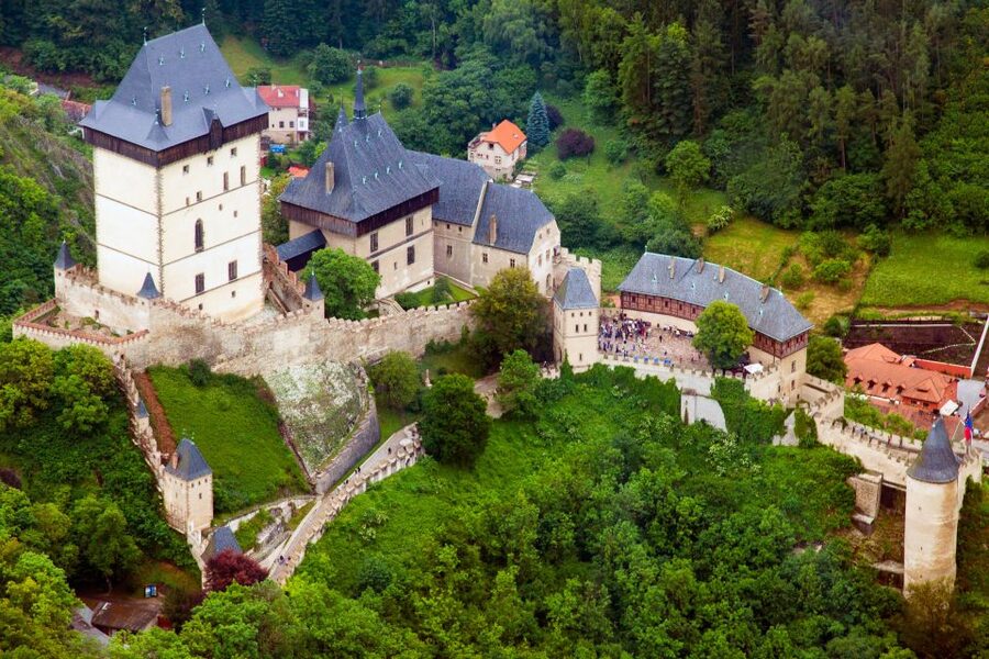Prague: Fairytale Karlstejn Castle in Retro-Style Car - Timing, Comfort, and Small Rules That Keep the Day Smooth