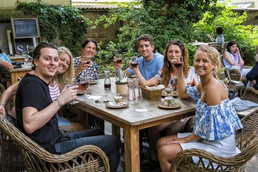 Prague: Food and Beer Guided Walking Tour with Tastings - Staré Město to the Jewish Quarter, with hidden Old Town streets