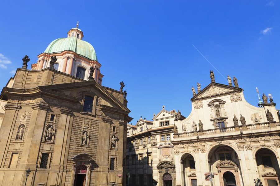 Prague For The First Time: 2-hour Private Walking Tour - Old Town Square and the Astronomical Clock zone, what you should look for