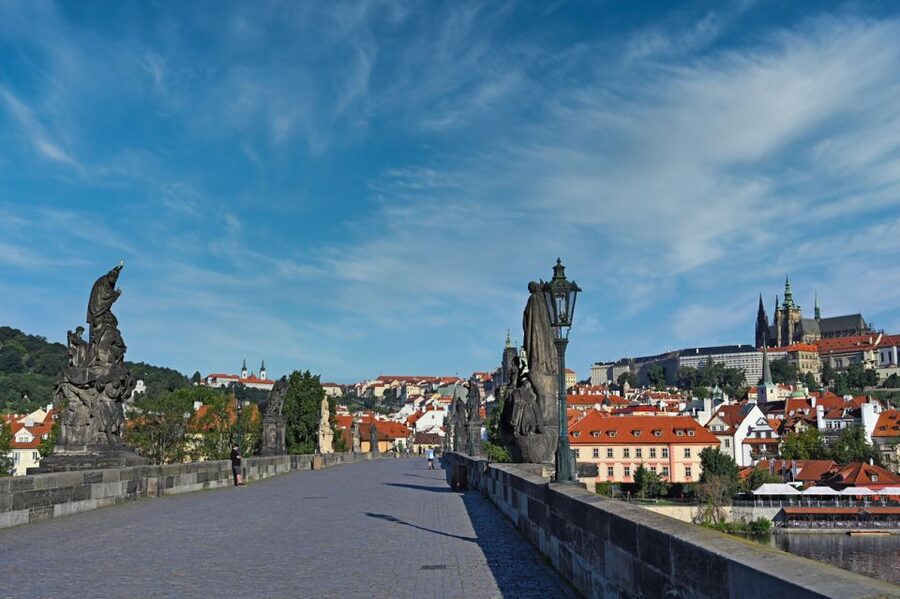 Prague For The First Time: 2-hour Private Walking Tour - Meeting at Old Town Hall, and how to actually find your guide