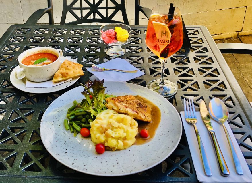 Prague: Full-Day Sightseeing Tour with Cruise and Lunch - Lunch at a Traditional Czech Pub, What You Actually Get