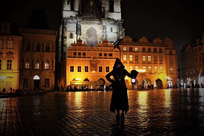 Prague Ghosts, Legends, Medieval Underground and Dungeon Tour - Lantern-Lit Old Town Legends: From Staroměstské náměstí to Josefov